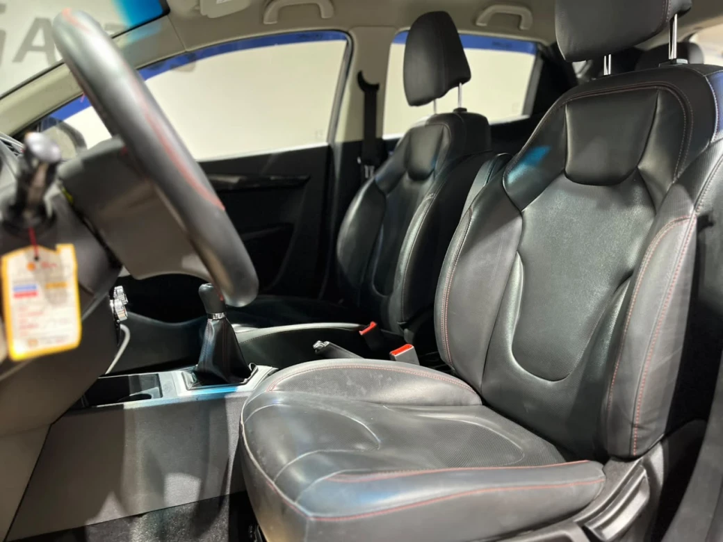 imagen 0 de vehiculo con id 2213